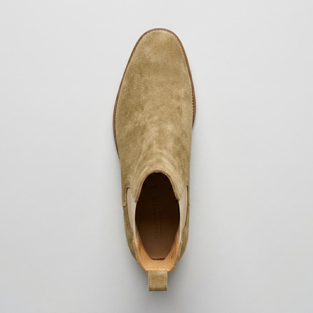 Botas de cano curto Aldbury Martin em camurça
