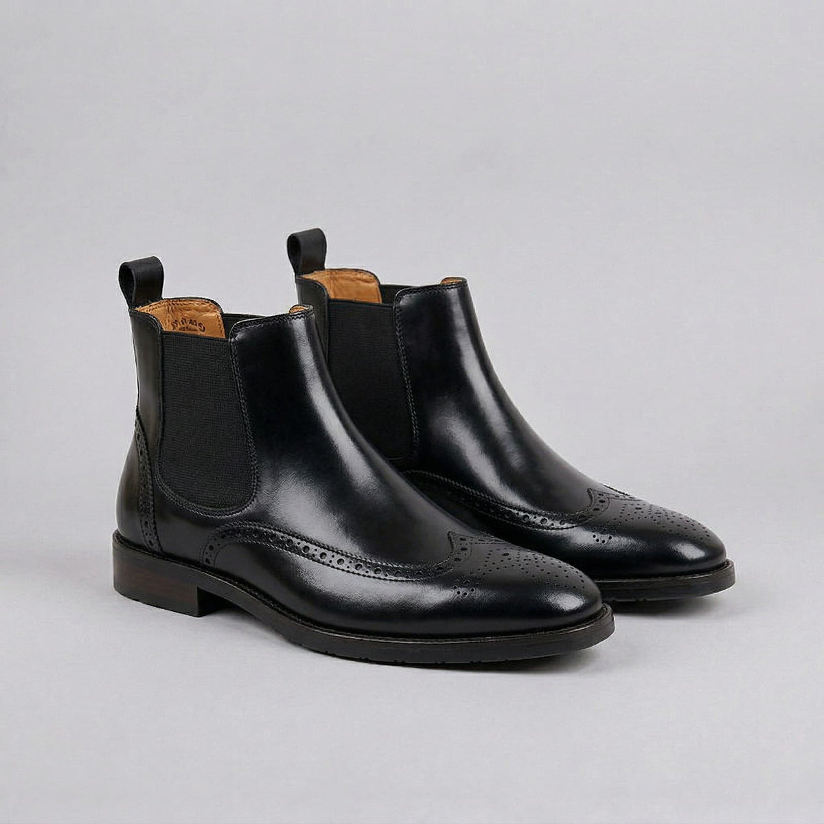 Botas Chelsea Clássicas Ashwicke com Bico Wingtip