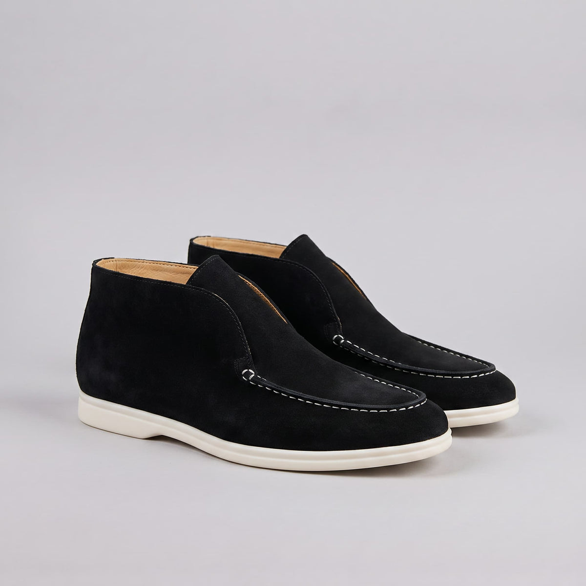 Mocassins Alston de Cano Alto – Estilo e Conforto a Cada Passo