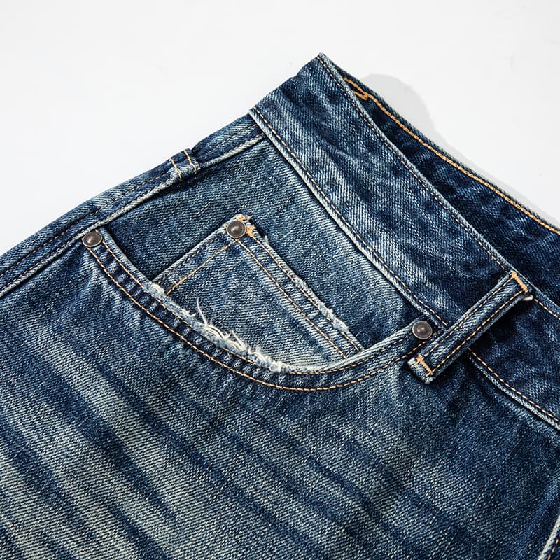 Calça Jeans Clássica de Corte Reto Salerno