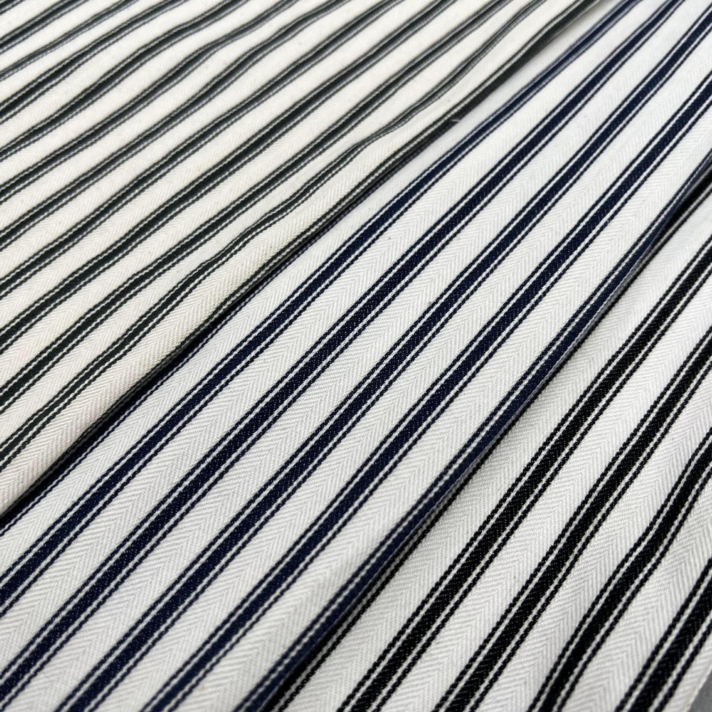 Blusa Clássica Listrada de Manga Longa Bellagio