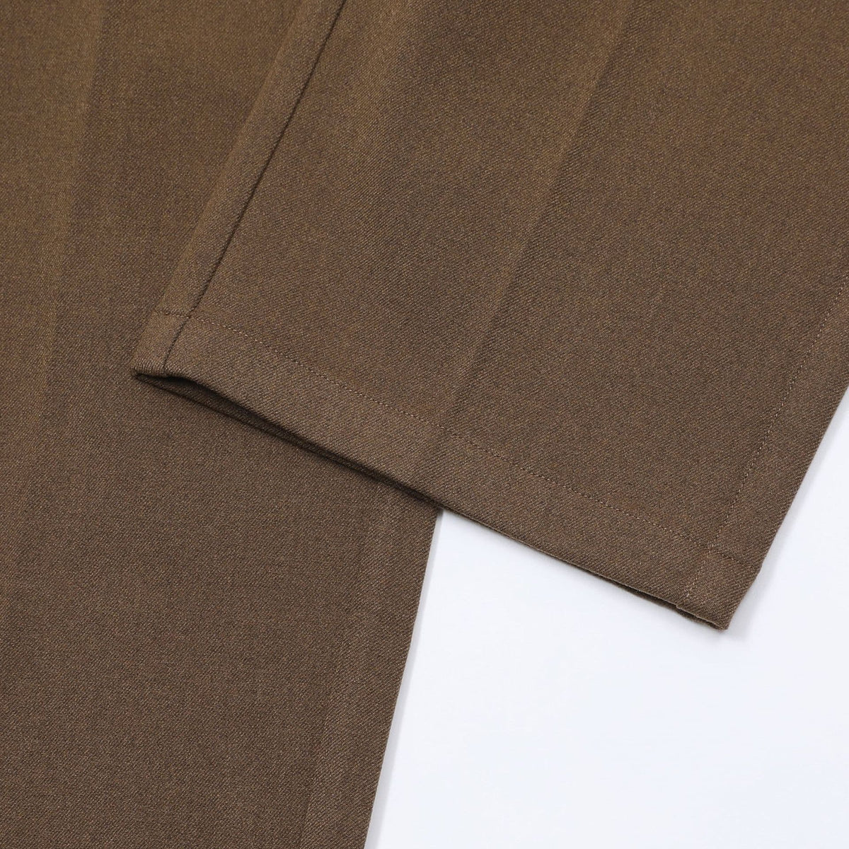 Calça Elegante com Pregas Portonovo