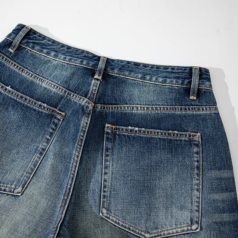 Calça Jeans Clássica de Corte Reto Salerno