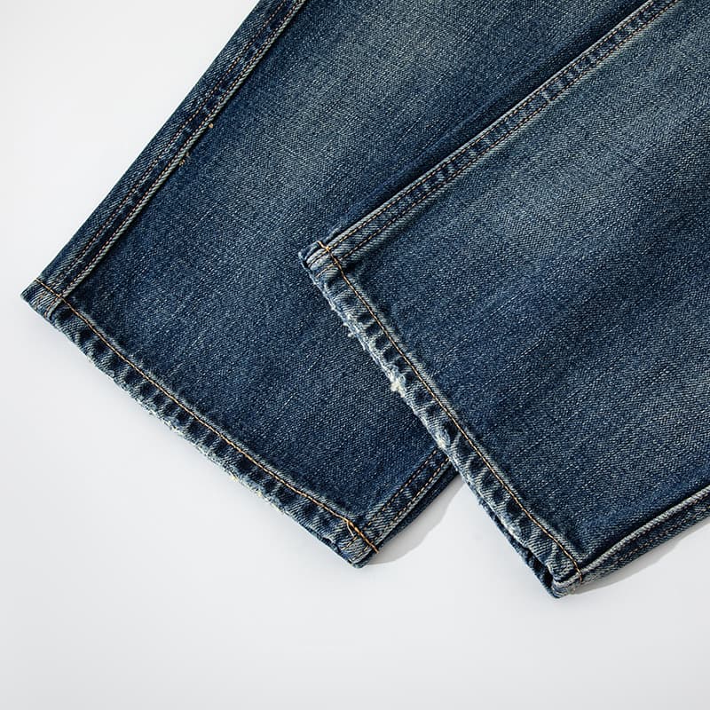 Calça Jeans Clássica de Corte Reto Salerno