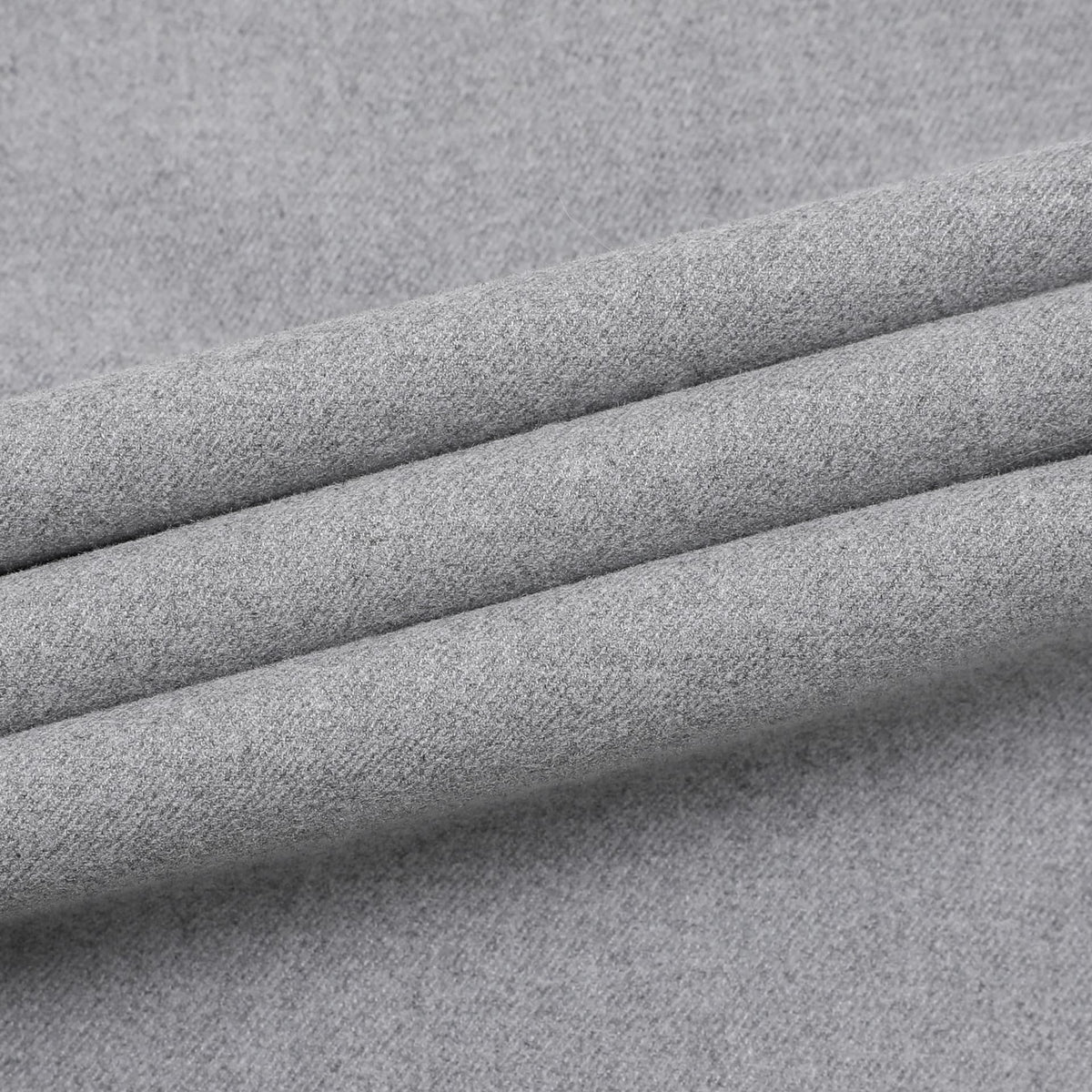 Calça Elegante com Pregas Portonovo
