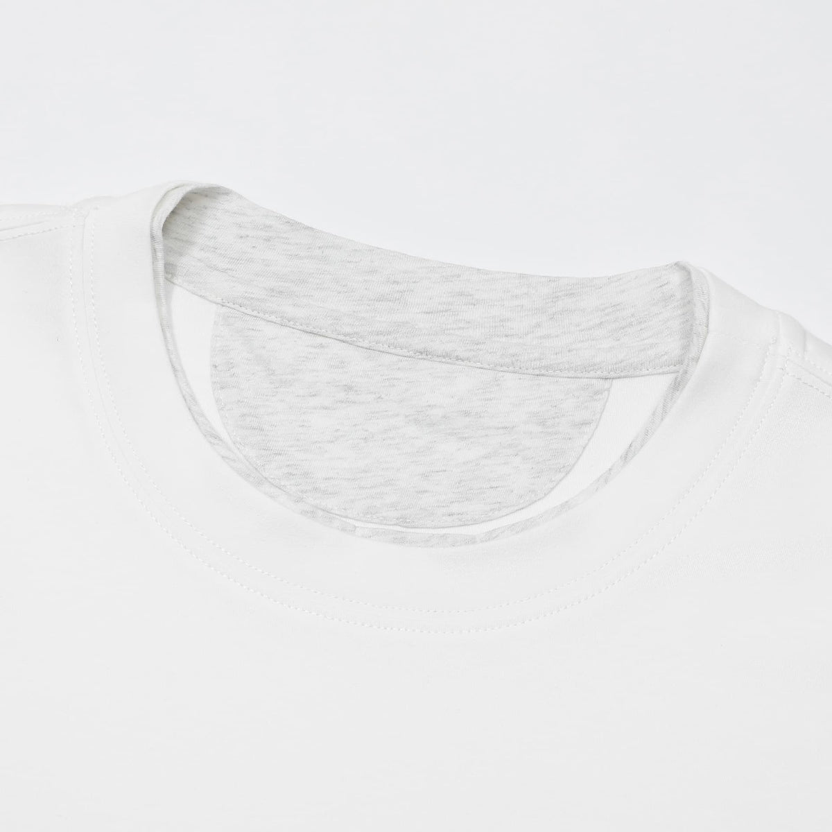 Camiseta com Estilo Sobreposto Lerici