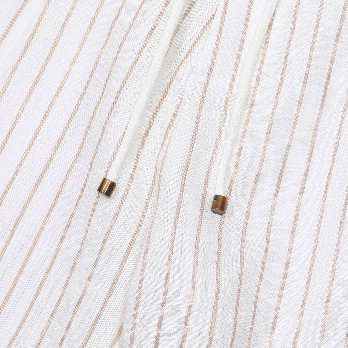 Shorts de Linho Tropea – Elegância sem Esforço e Conforto Leve para Todas as Ocasiões de Verão