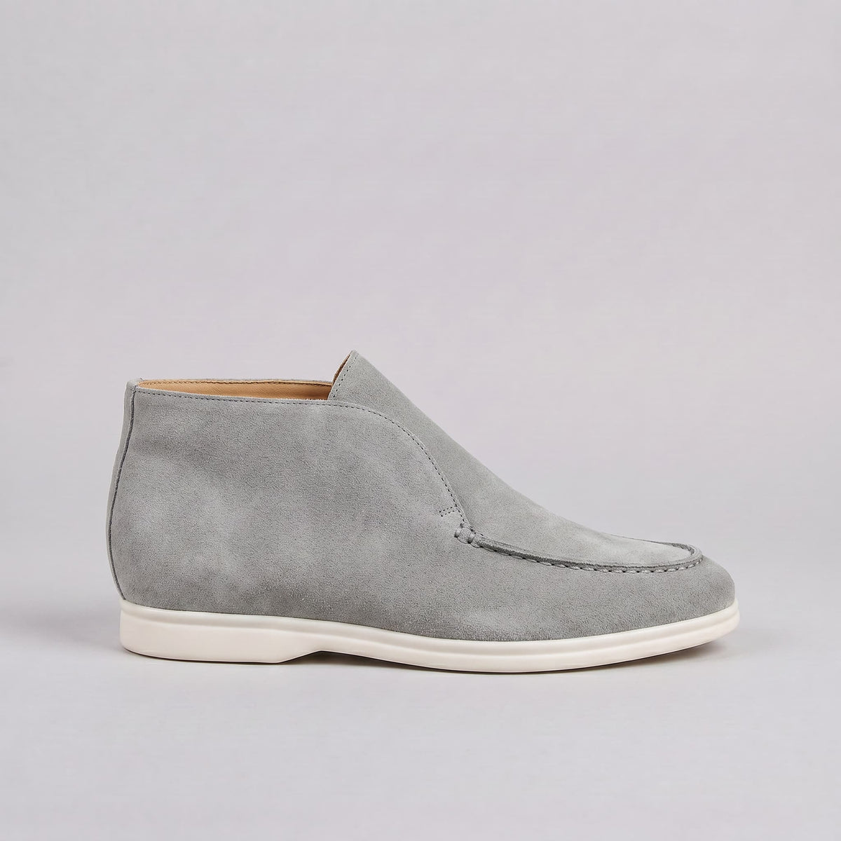 Mocassins Alston de Cano Alto – Estilo e Conforto a Cada Passo