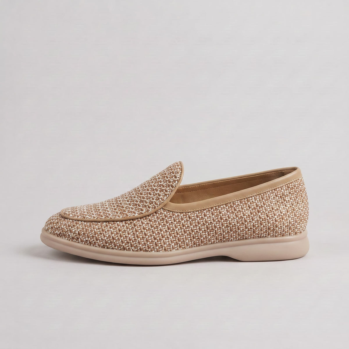 Mocassins Slip-On Bosa em Tela Trançada – Conforto Elegante e Respirável
