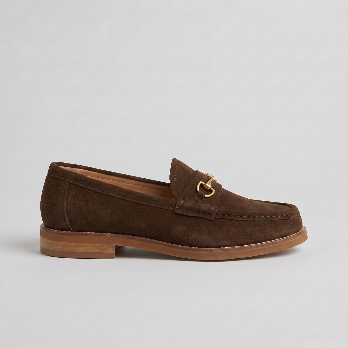 Mocassins de Camurça Ellison – Conforto Atemporal e Estilo Sofisticado