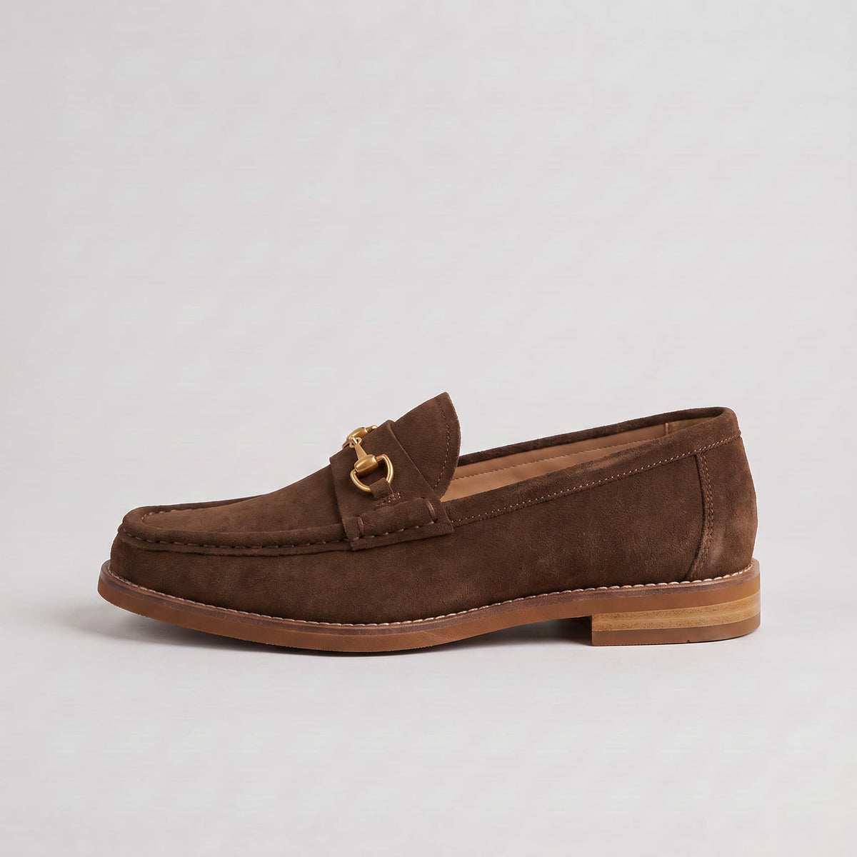 Mocassins de Camurça Ellison – Conforto Atemporal e Estilo Sofisticado