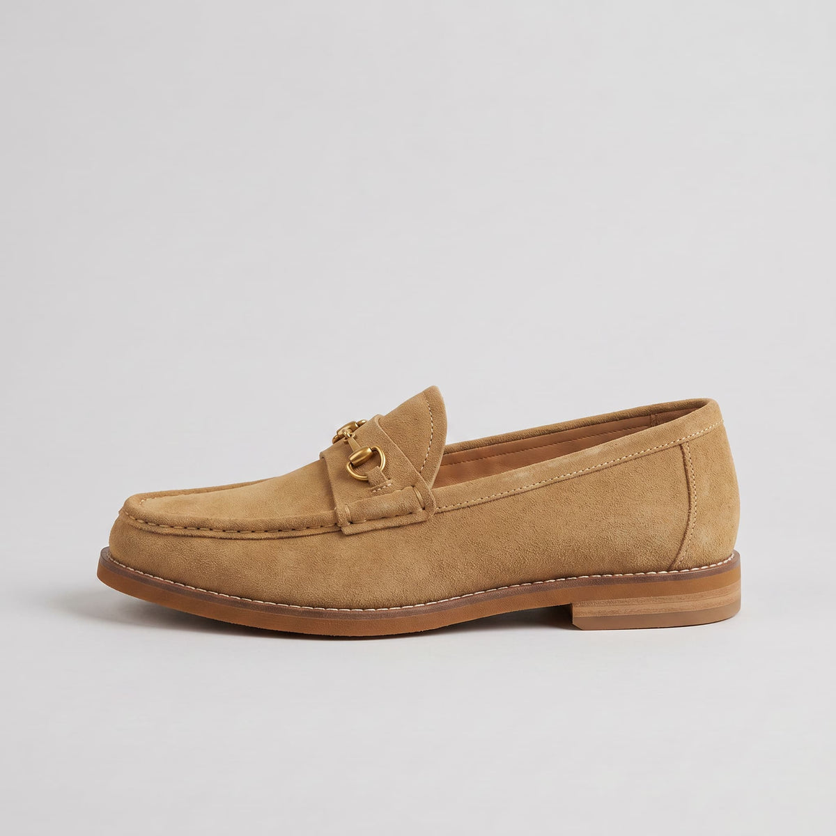 Mocassins de Camurça Ellison – Conforto Atemporal e Estilo Sofisticado
