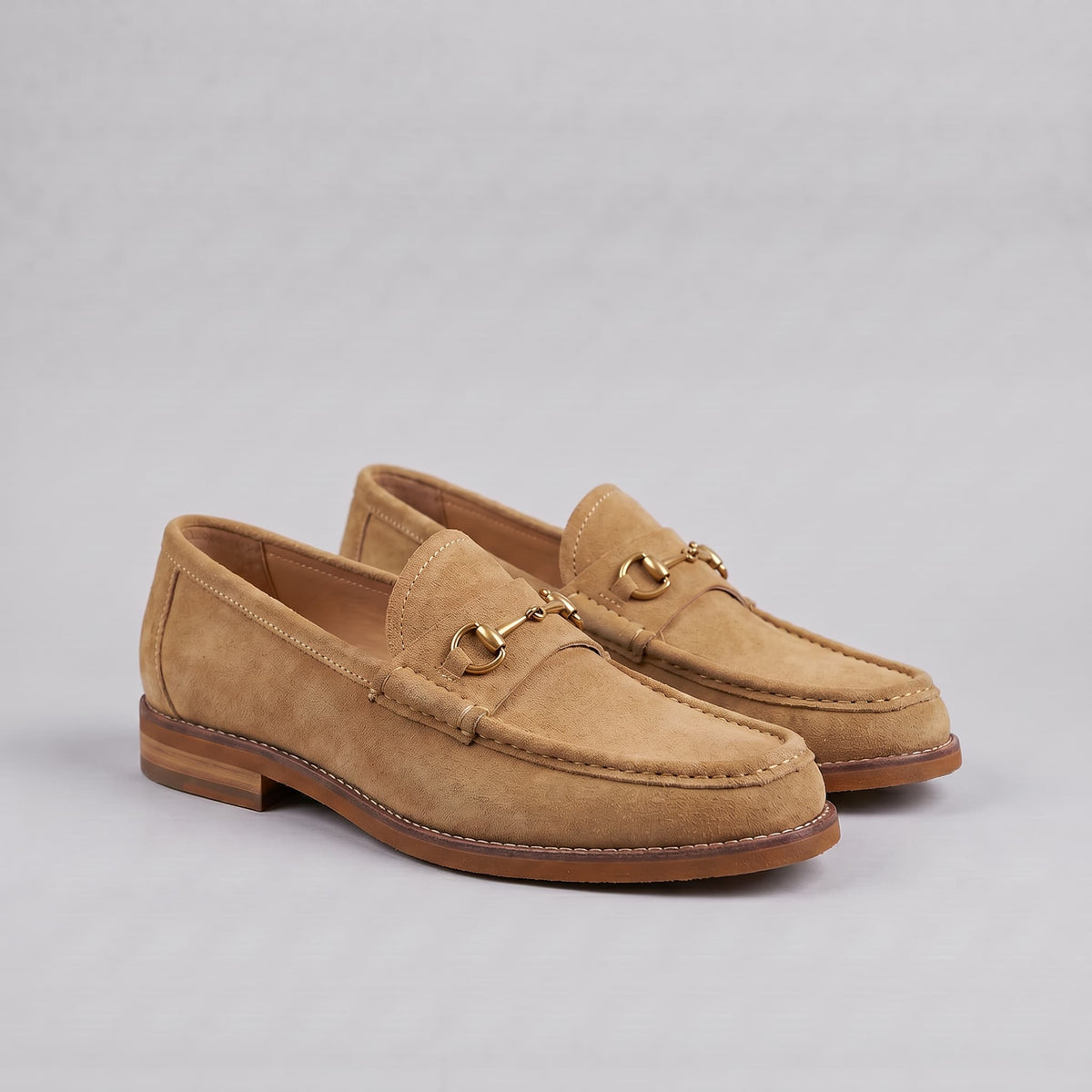 Mocassins de Camurça Ellison – Conforto Atemporal e Estilo Sofisticado